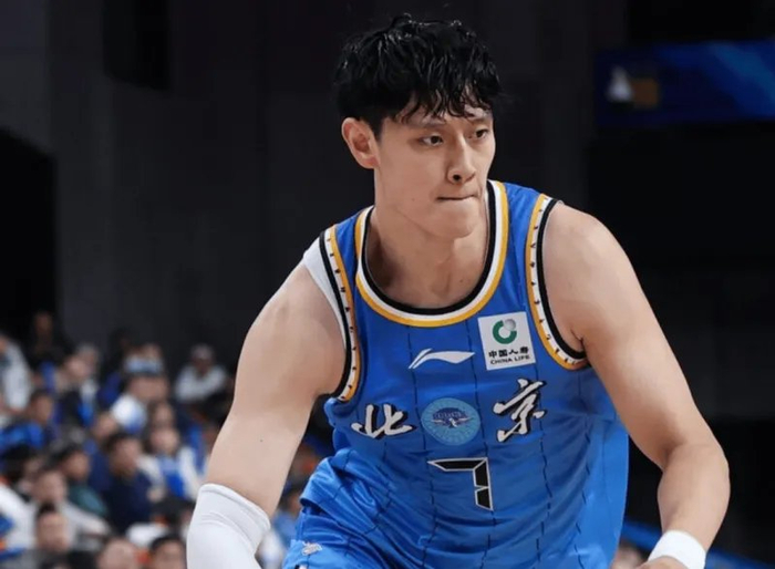 开云登录入口-曾凡博醒不了了？无持球+三分罚球效率低下，末节仍在持续犯错！|江苏男篮|许利民|陈盈骏|篮板|比赛_新浪体育_新浪新闻